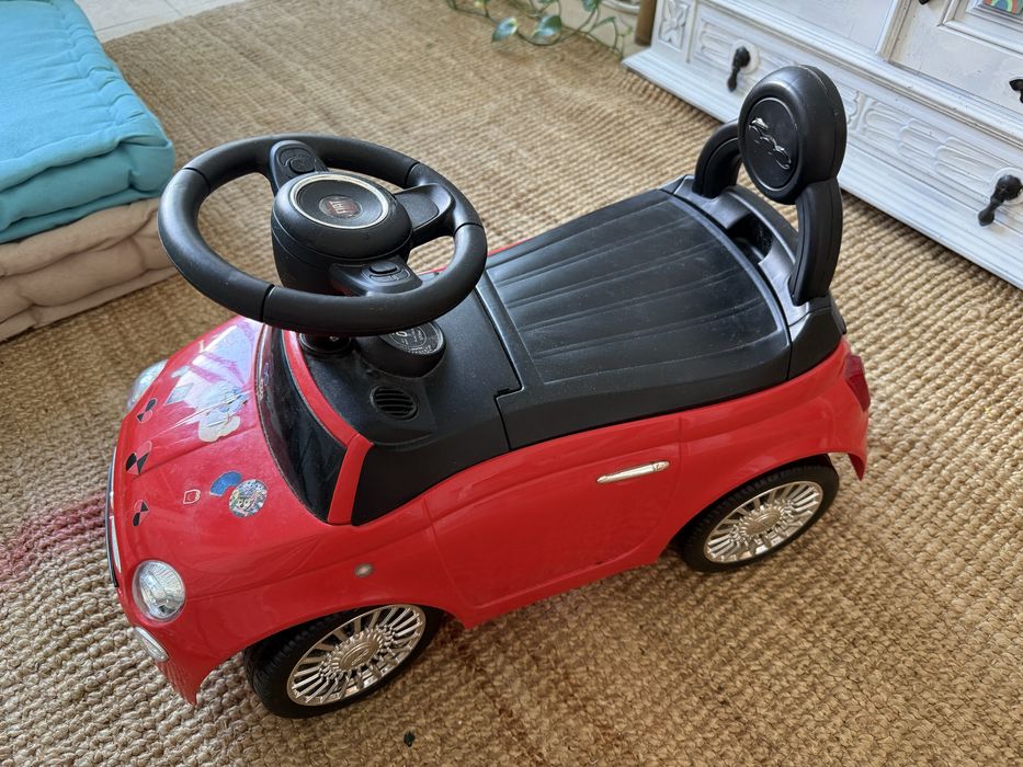 Vendo carrinho miniatura FIAT para criancas