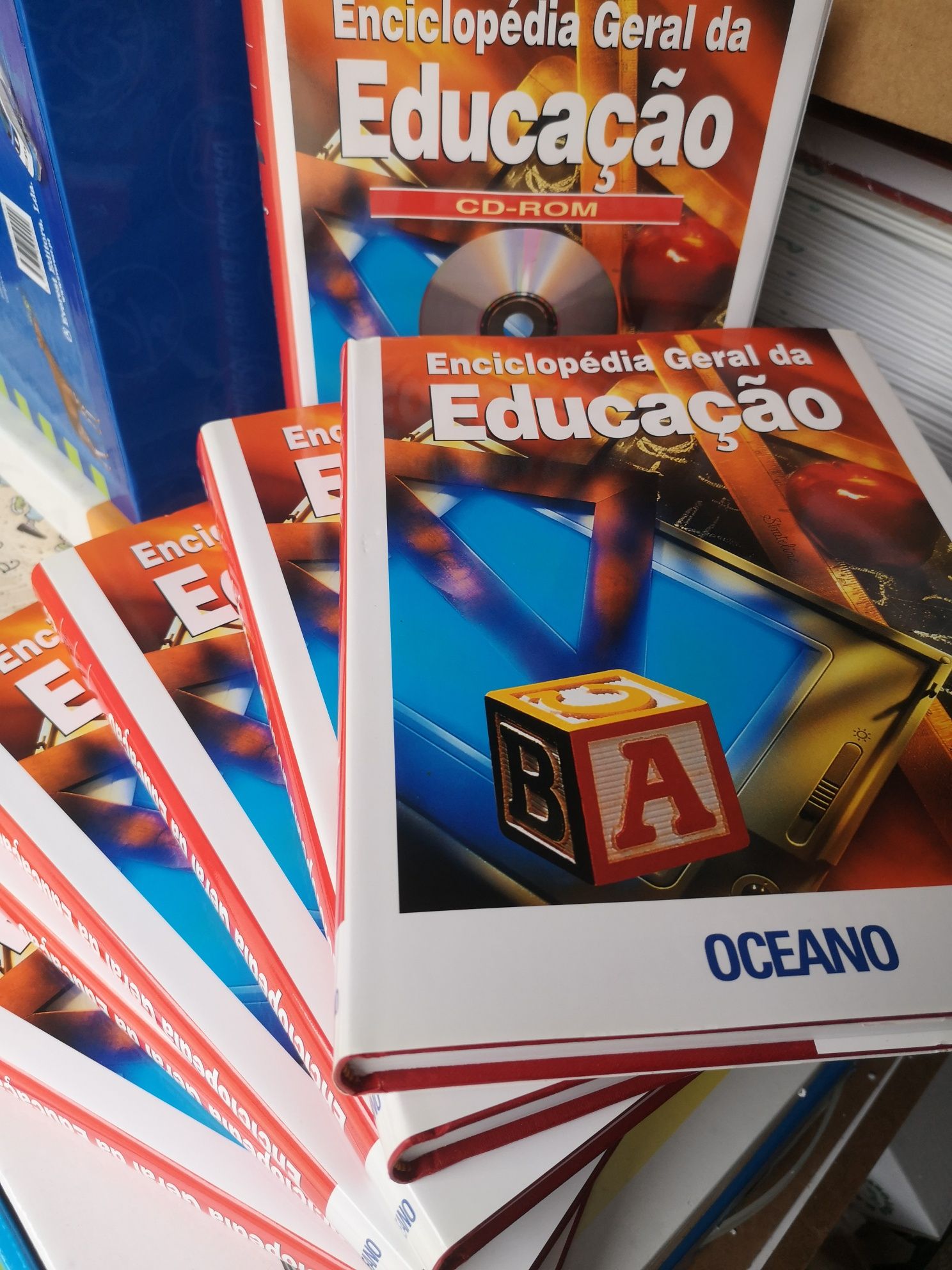 Enciclopédia Geral da Educação - 6 volumes + 1 CD - NOVOS