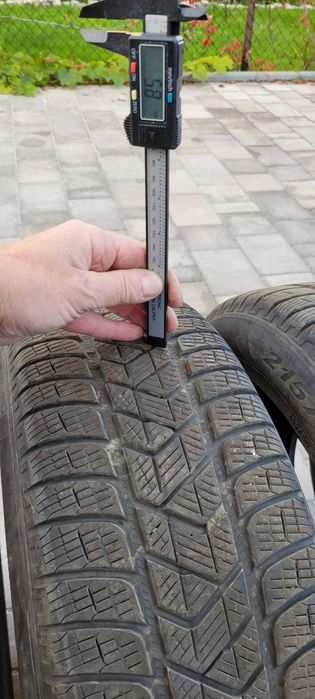 Opony zimowe Pirelli scorpion 215.60.17