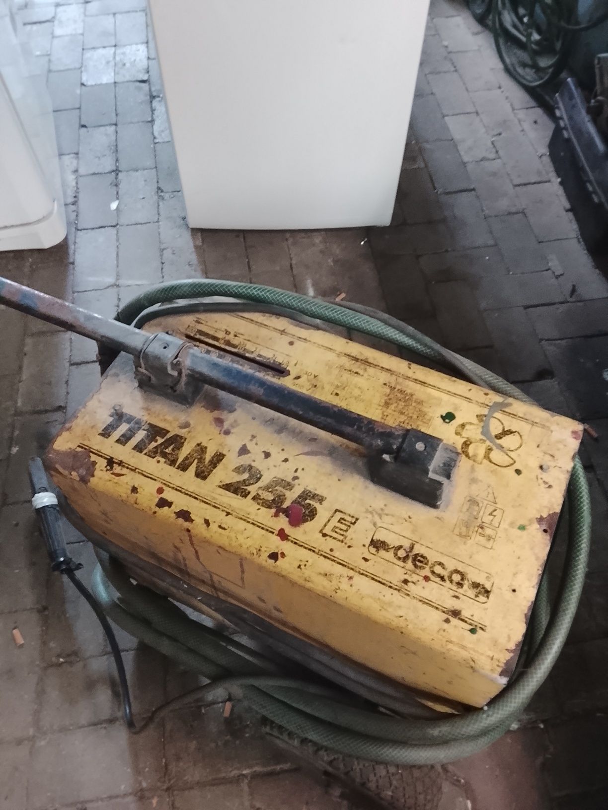 Sprzedam spawarkę titan 255