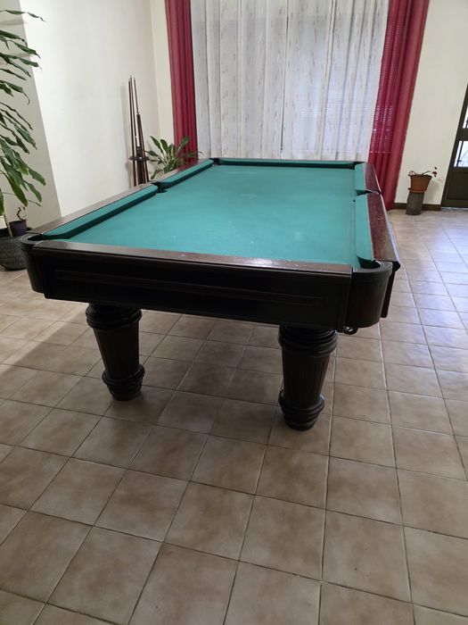 Mesa de Bilhar Clássica com Tacos e Bolas – Bom Preço!