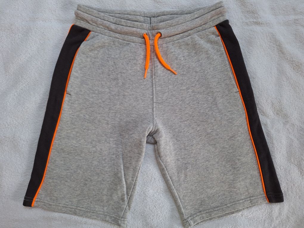 Spodenki krótkie sportowe causal dla chłopca H&M 146/152 158