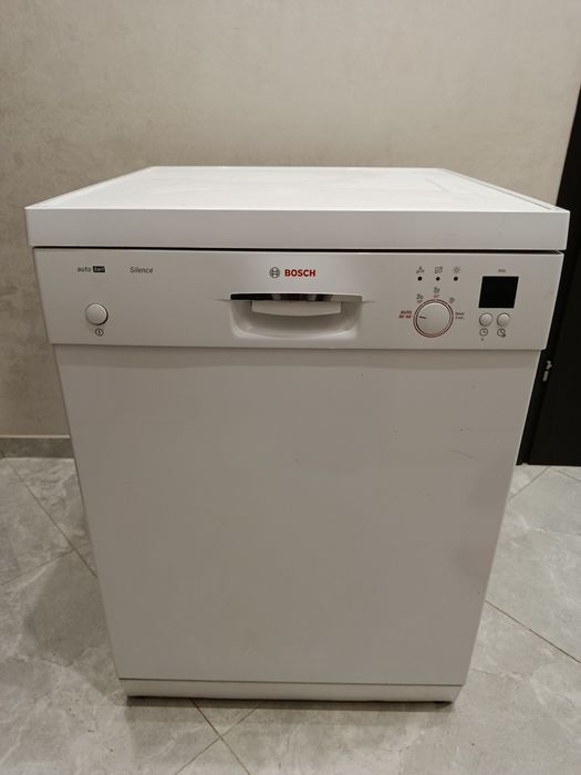 Посудомийна машина/ посудомийна/ машина для миття посуду