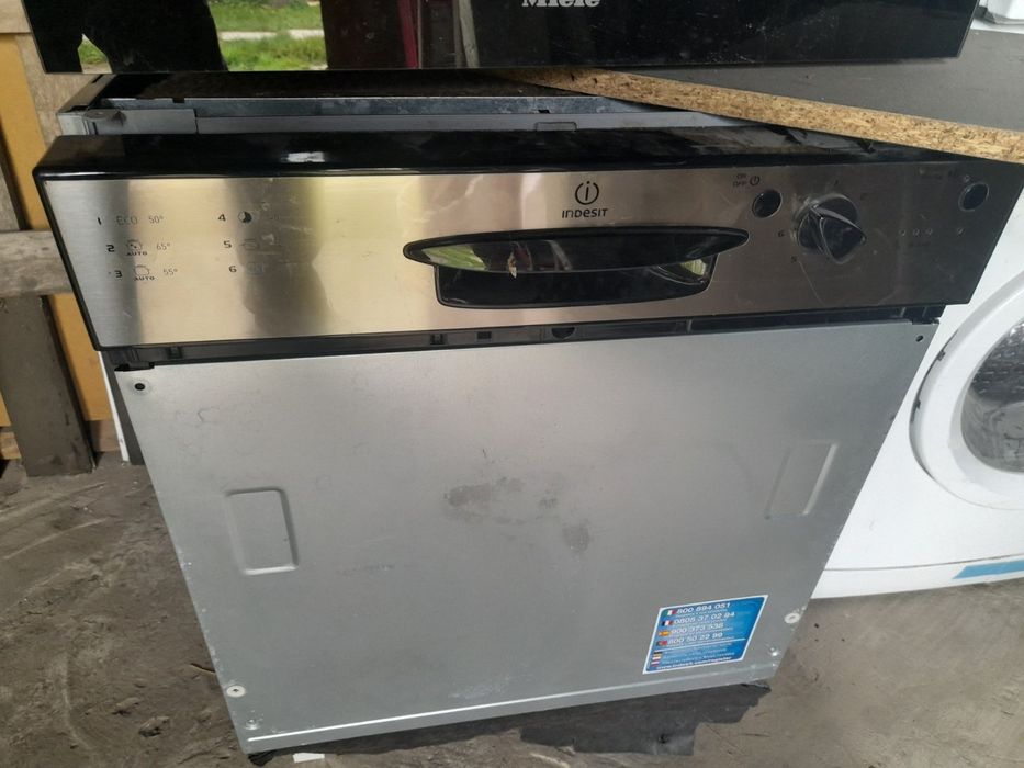 Пральна, сушильна та  посудомийна машина,духова пяч