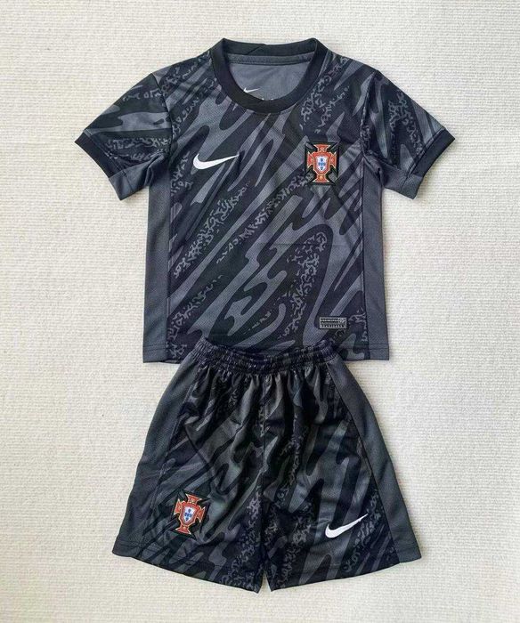 Conjuntos disponíveis  2 aos 14 anos