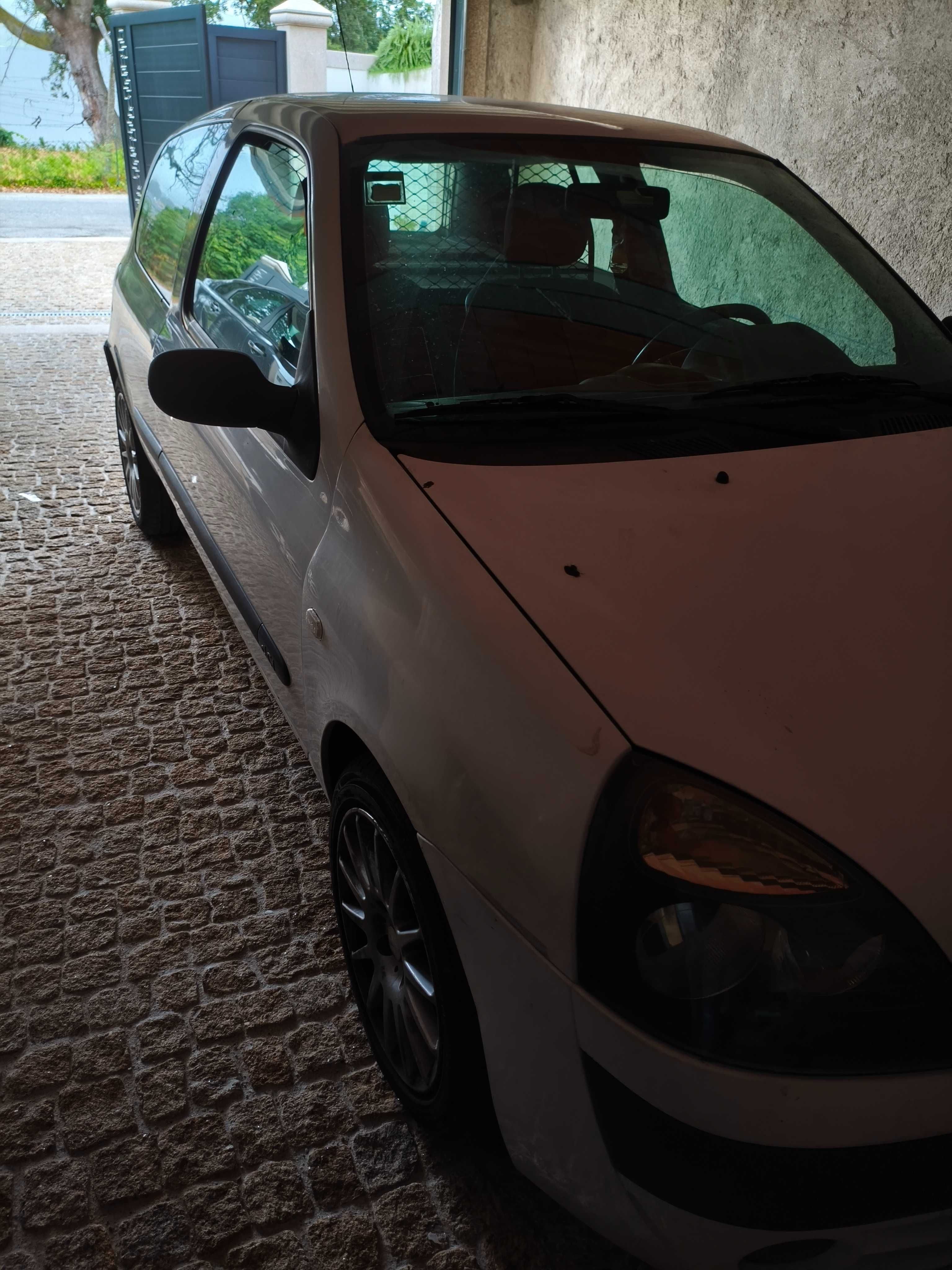 Renault Clio Comercial 1.5 DCI  2003 ((RESERVADO))