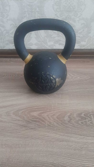 Гиря для кроссфита тренировочная.