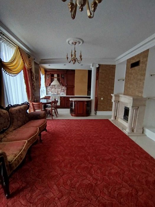 Продаж 4-х кімнатної квартири в самому центрі Слов'янська