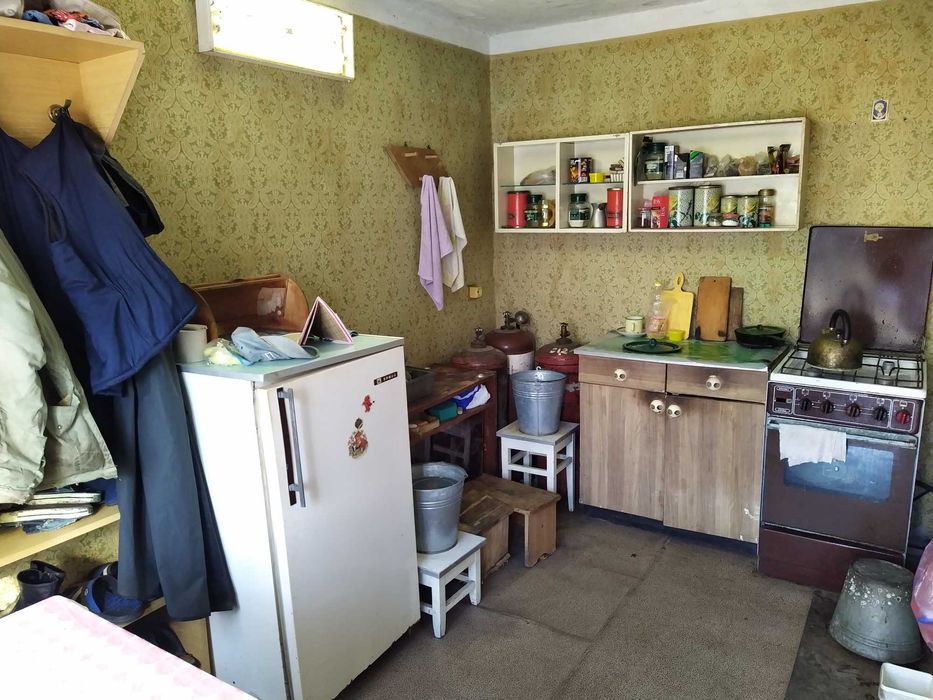 Продам 1/2 дома с земельным участком в с. Петрашёвка Полтавский р-н