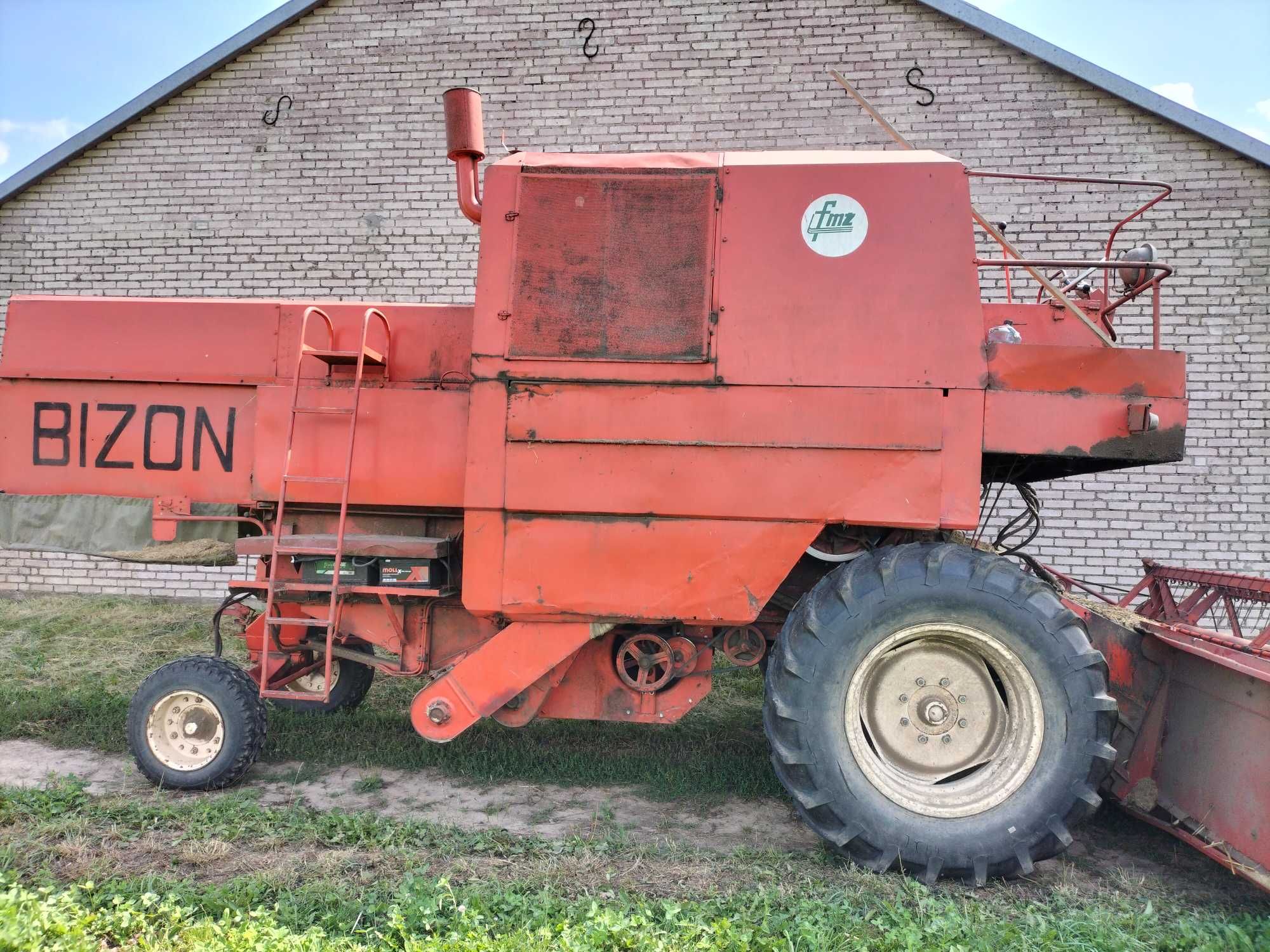 Kombajn.    Bizon Z050
