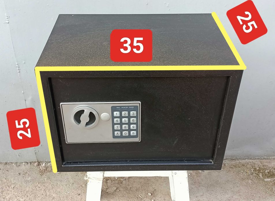 Сейф электронный 35 х 25 х 25.  Отправка почтой по Украине.