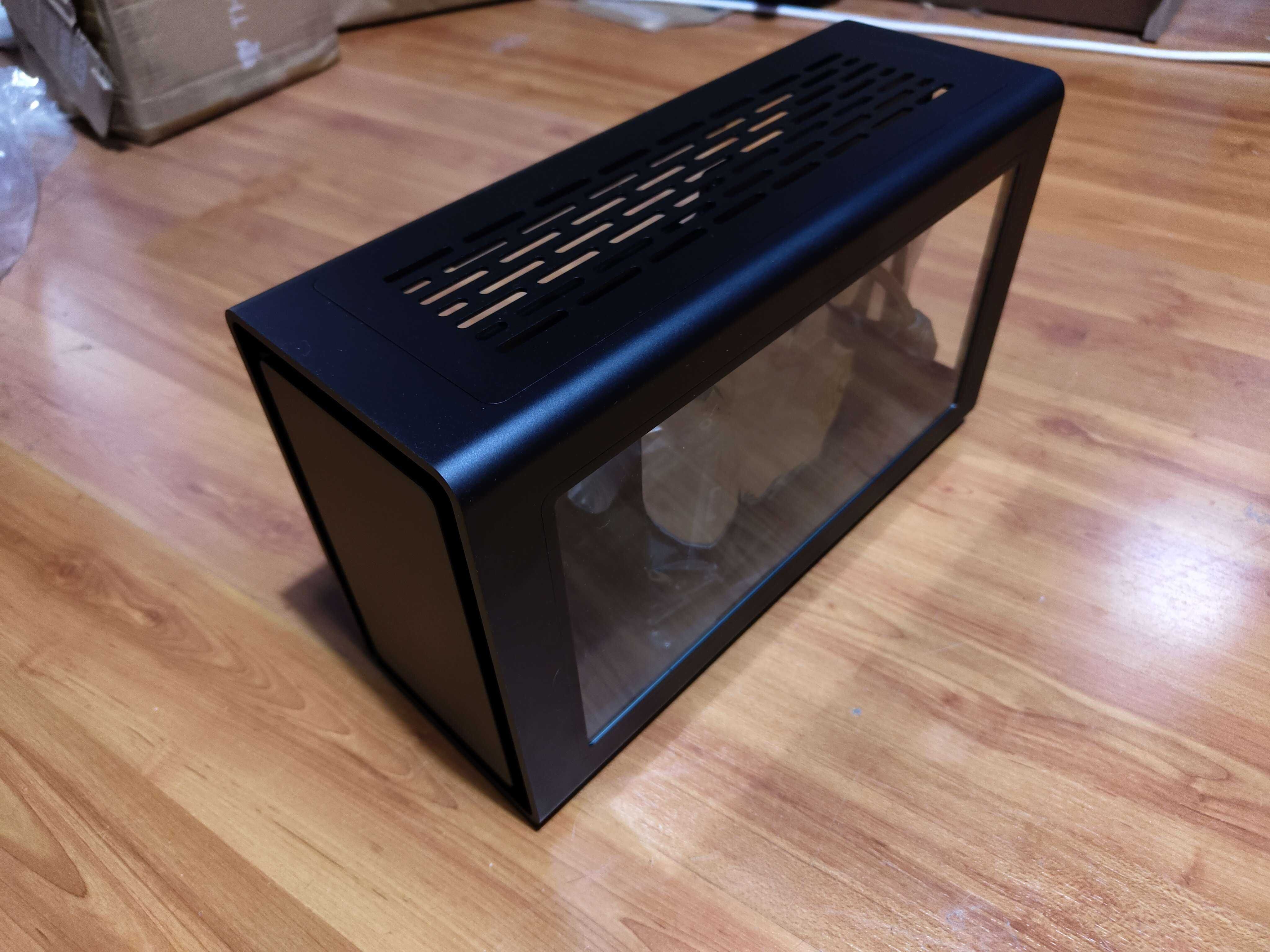 MJOLNIR R / Stealth / Tempered glass panels