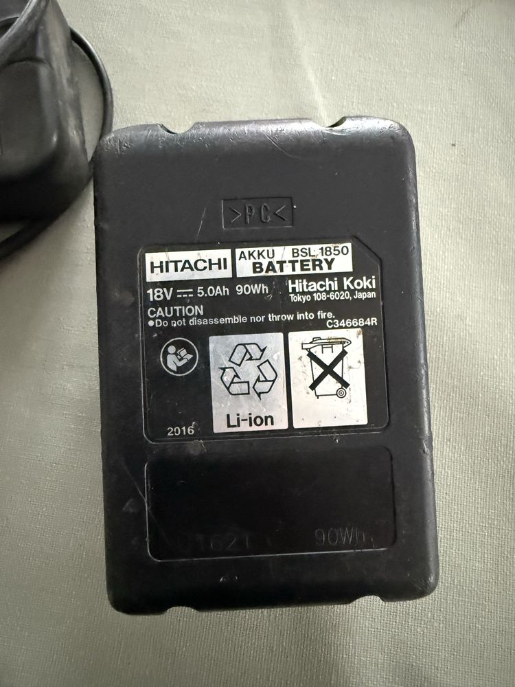 Hikoki Ladowarka hitachi UC 18YGSL  bateria hitahi 5.0Ah Li-ion