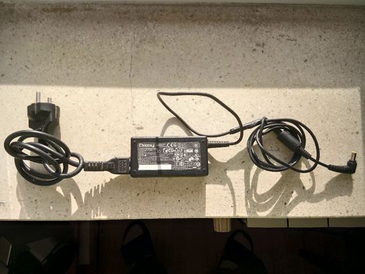 5 ładowarek 4xlaptop 1xdrukarka