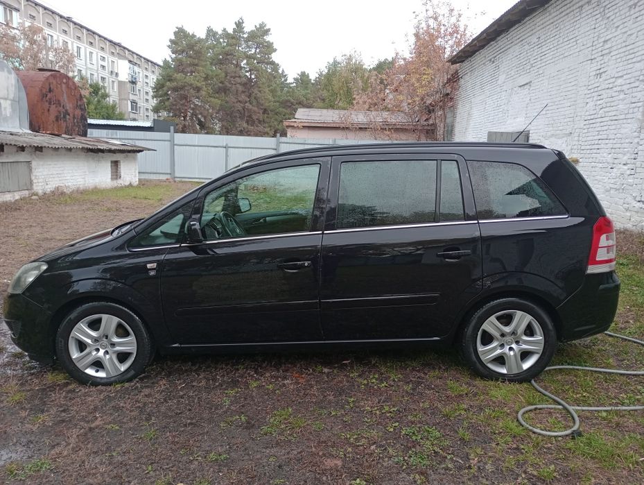 Продам Опель зафіра В