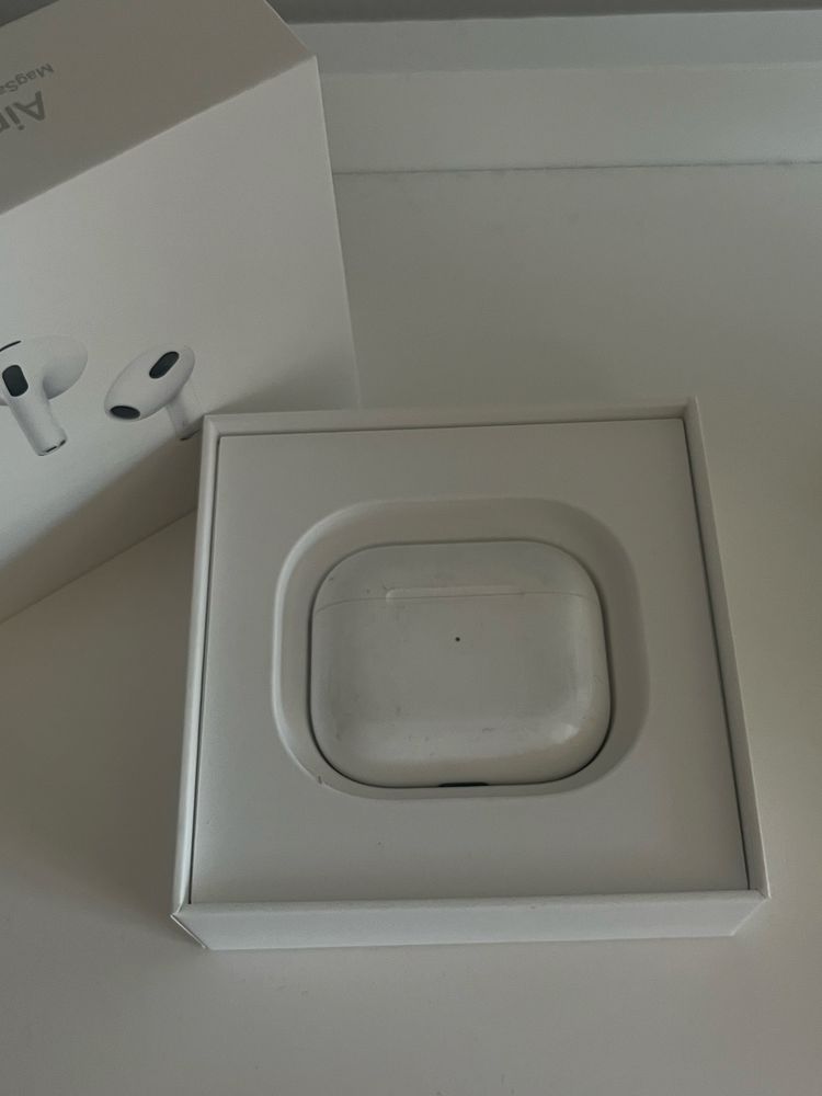 Airpods 3rd generation Apple
