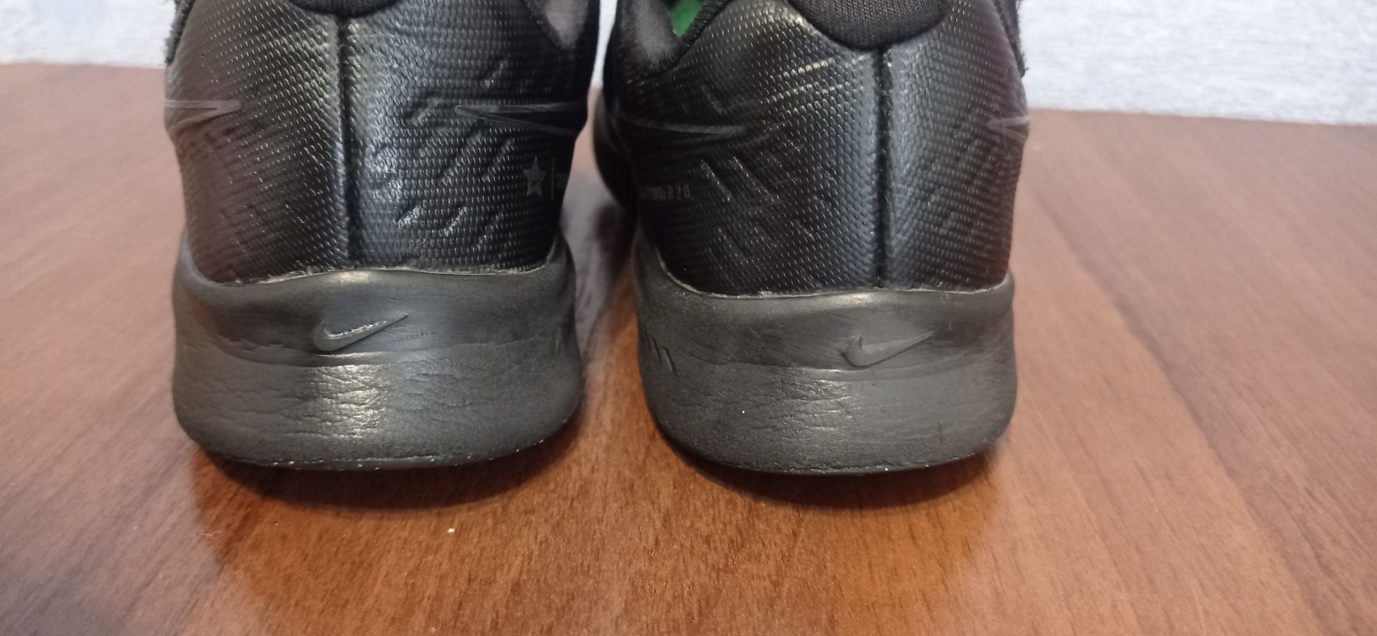 Кроссовки Nike 30 размер