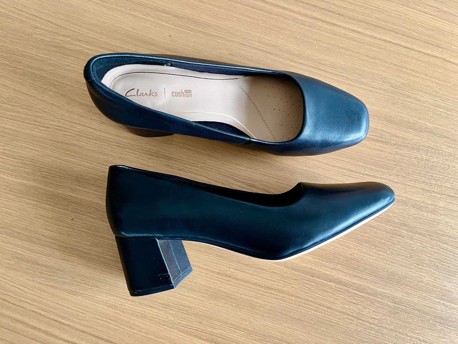 Sapatos Clarks Sheer Rose - tipo pump em pele preto