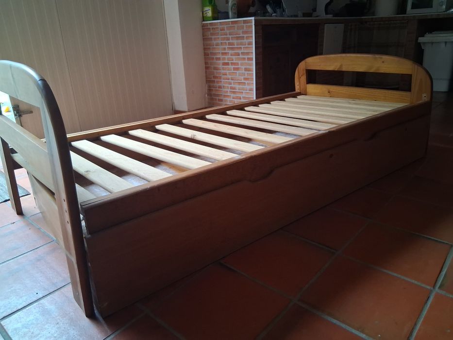 Cama solteiro com gavetão