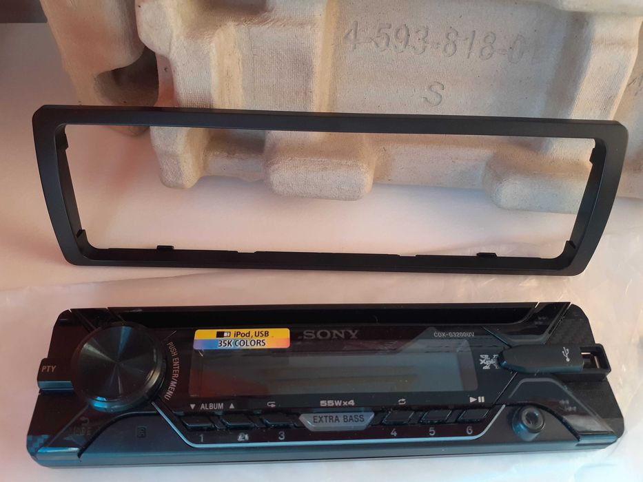 Leitor de CD com USB, Marca SONY, como Novo! Modelo CDX-G3200UV