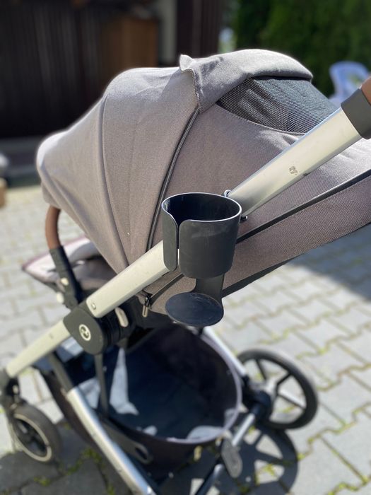 Kompletny zestaw Wózek 4w1 +fotelikiem i bazą obrotową do auta i wózka