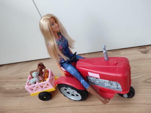 Lalka Barbie farmerka- traktor+ zwierzęta