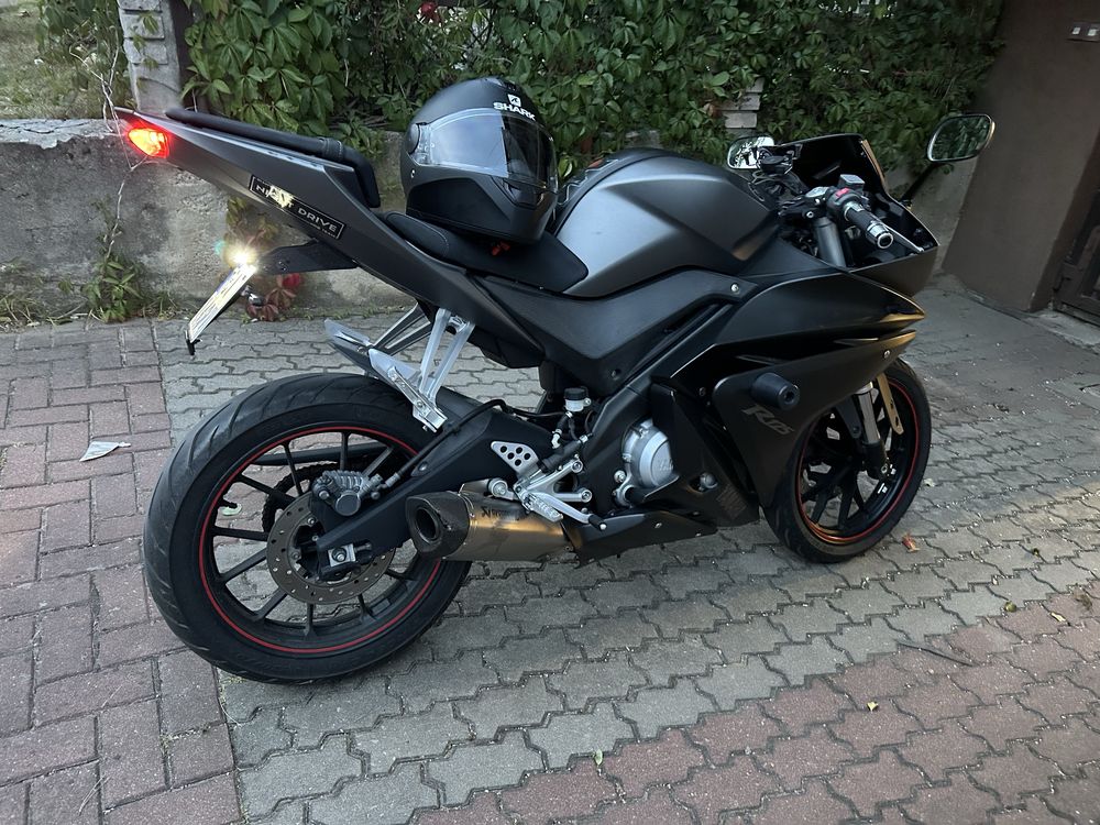 Yamaya yzf 125 r 2014