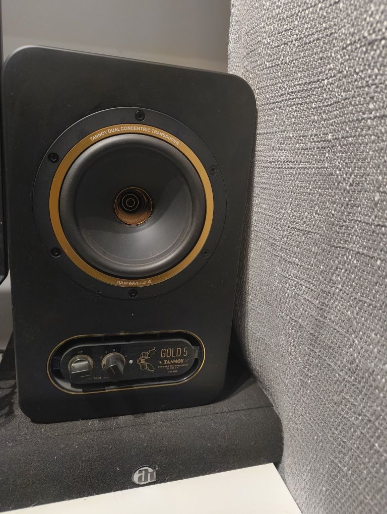 Monitory głośniki studyjne Tannoy Gold 5