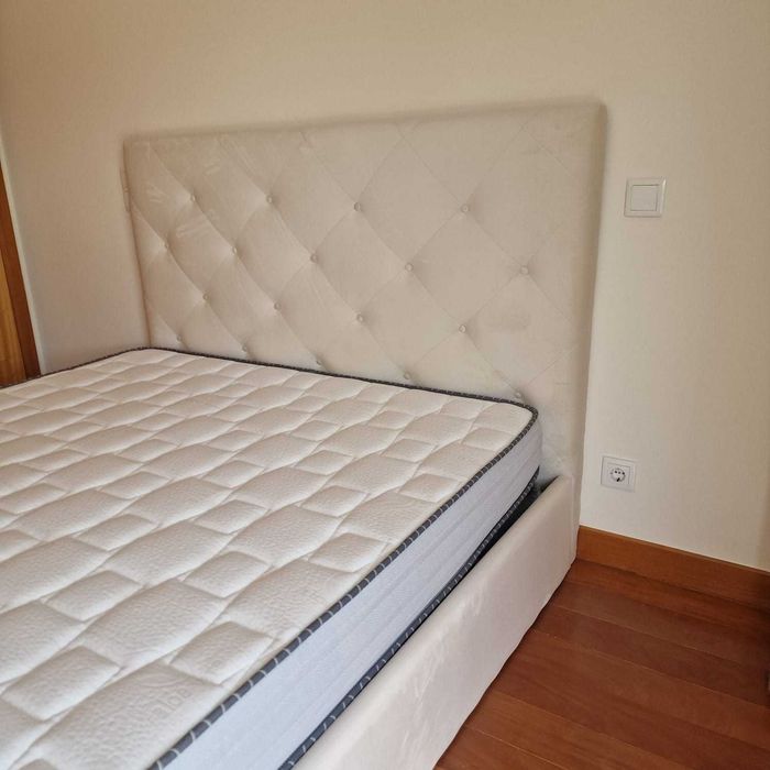 Camas de Casal Estofadas de Luxo 199€ Disp. em Várias Cores! 190x140m!