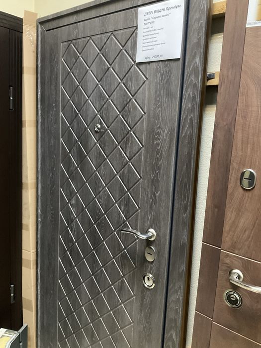 Акція, Двері вхідні Еліт , є в наявності ,Зелена, 51 ціна 14900