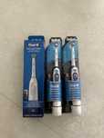 Електрична зубна щітка oral-b