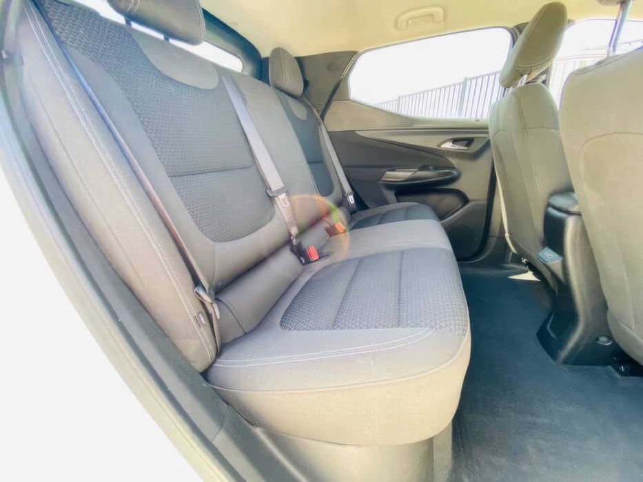 Chevrolet Bolt EUV LT      2023