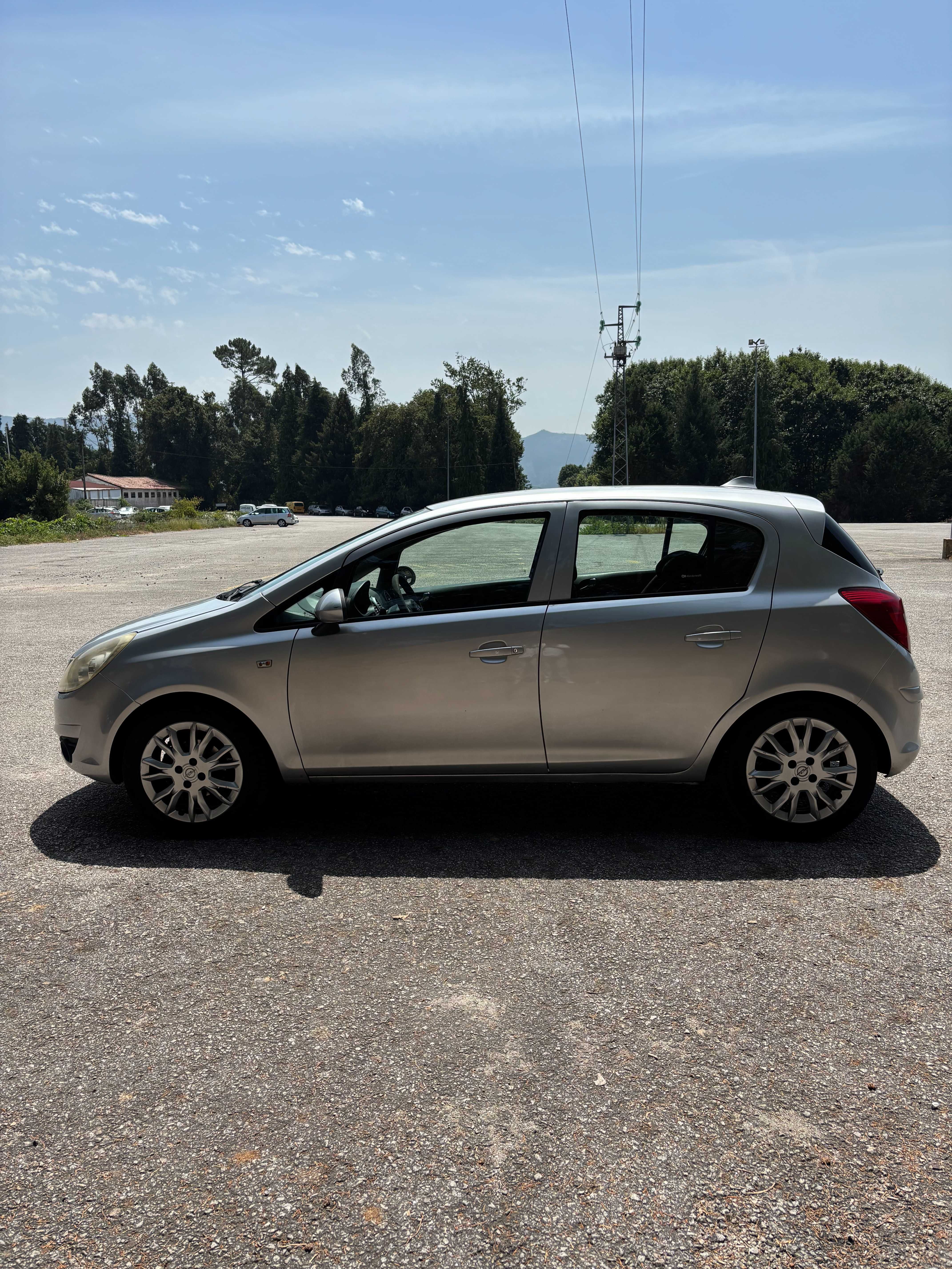 Opel Corsa 1.2 Enjoy