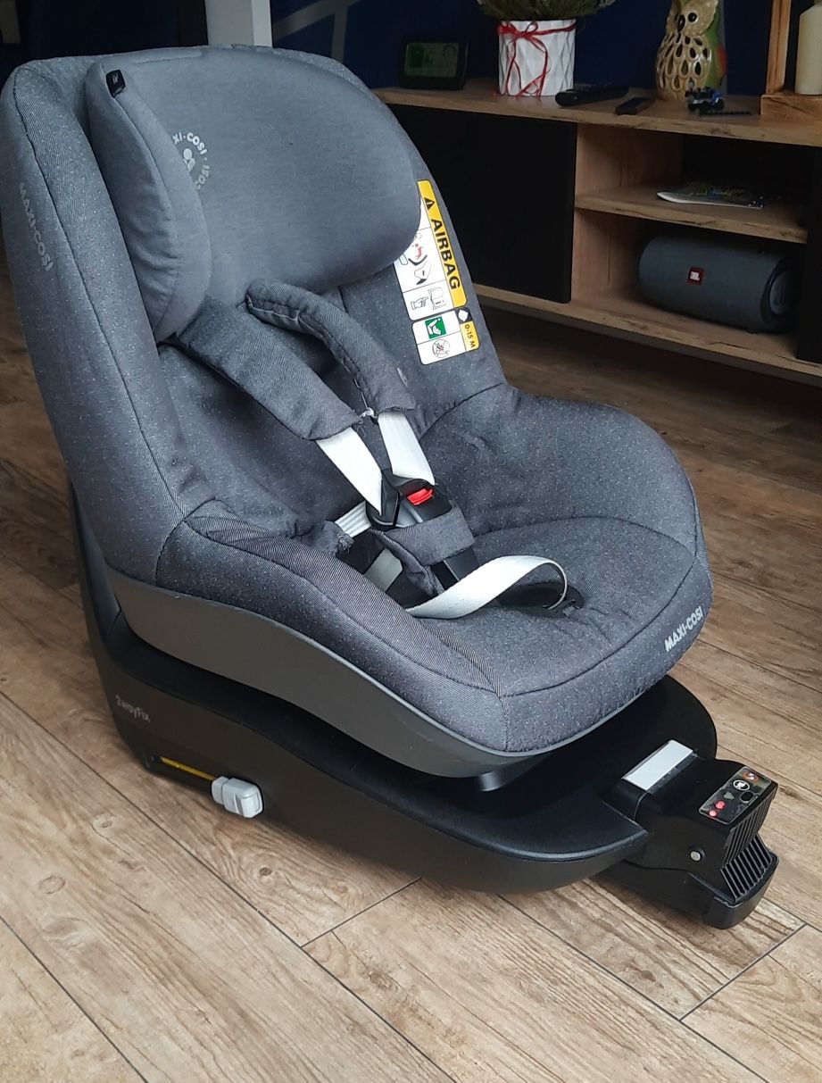 Fotelik Maxi Cosi + baza