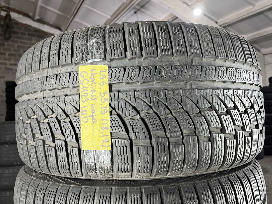 GS1123 Зимові шини 255/35r19 Nokian WR A4 пара резина р19