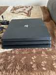Konsola PS4 pro, jeden pad +12 gier