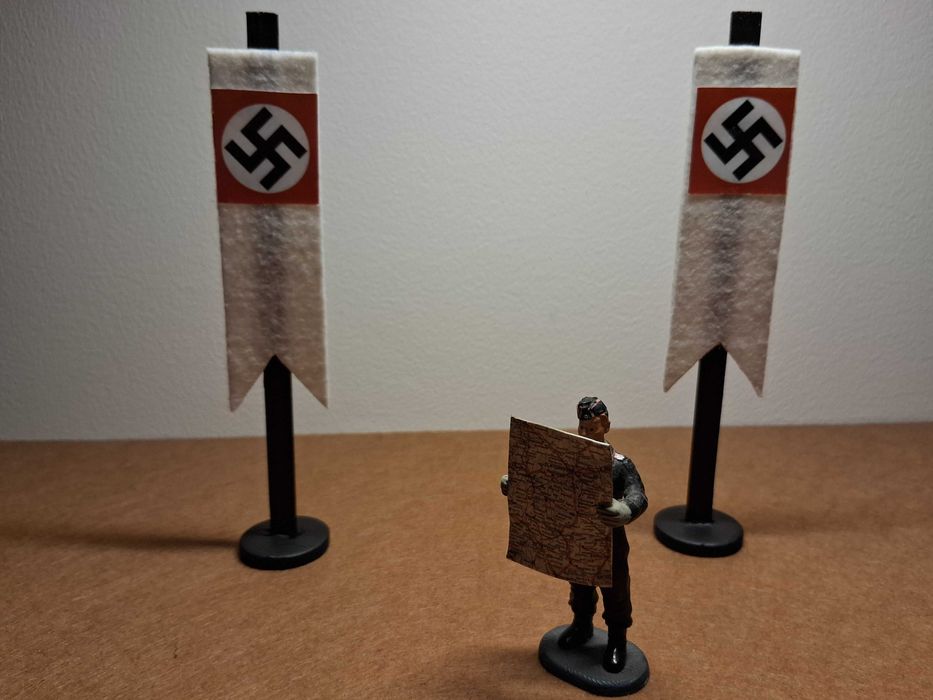 Estandartes III Reich - "Timpo Toys"