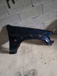 Guarda lamas lado direito mitsubishi pajero mk2