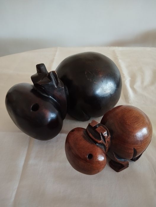 Coleção de peças em madeira