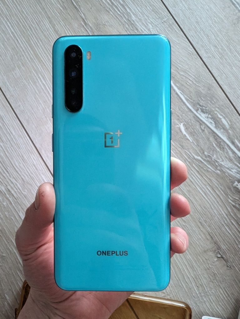 Мобільний телефон OnePlus Nord