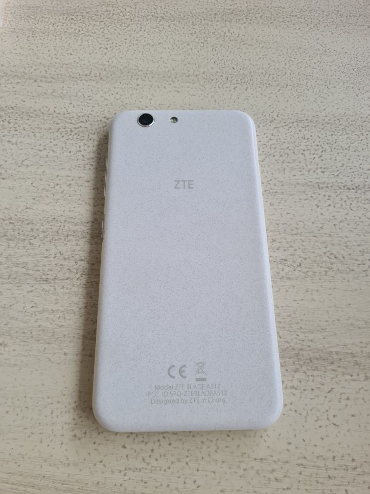 Telemóvel Smartphone ZTE Blade A512