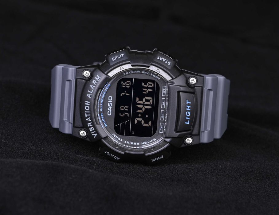 Годинник чоловічий Casio W-736H-8B з вібробудильником новий оригінал