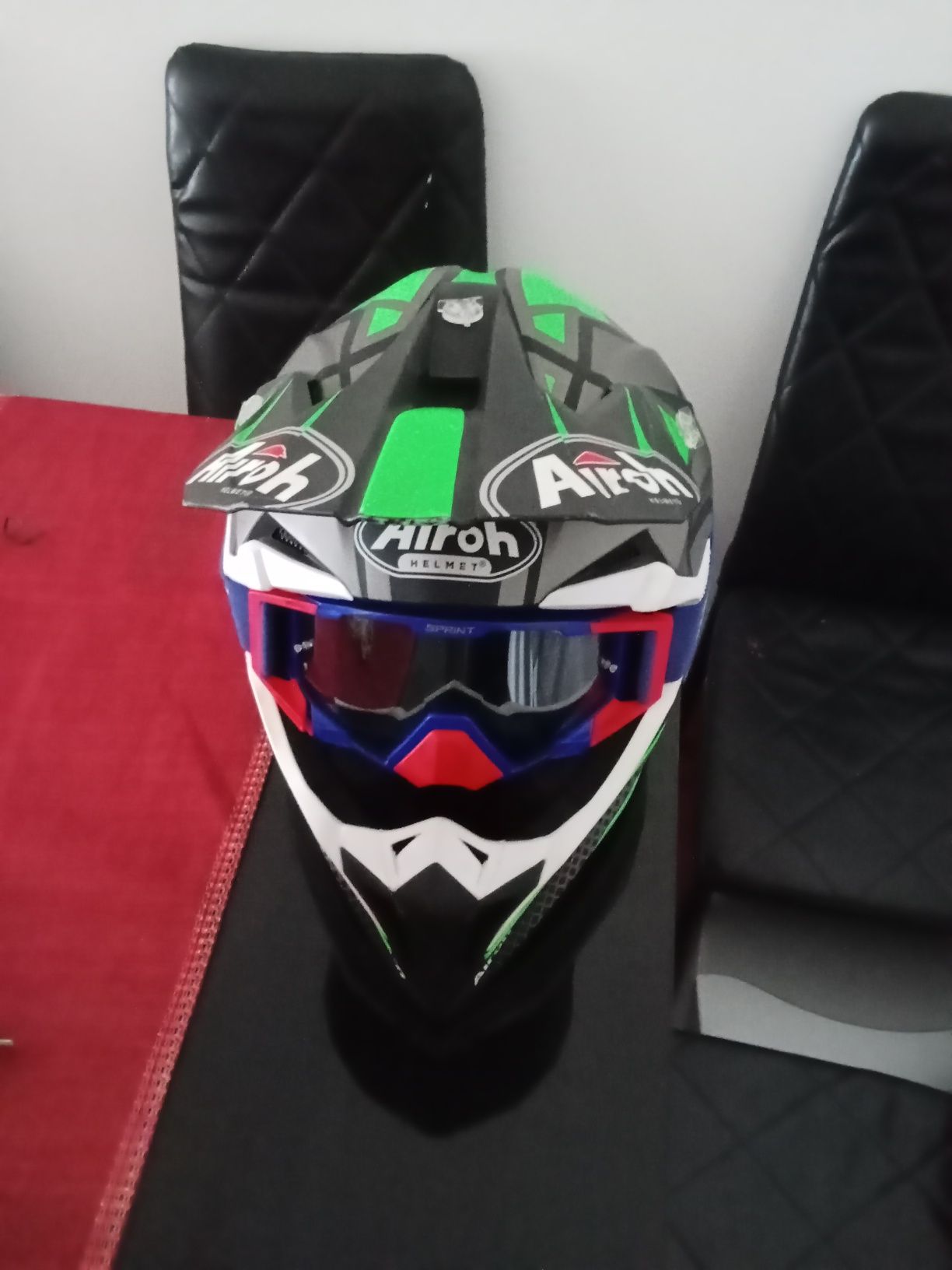 Vendo capacete da Airoh