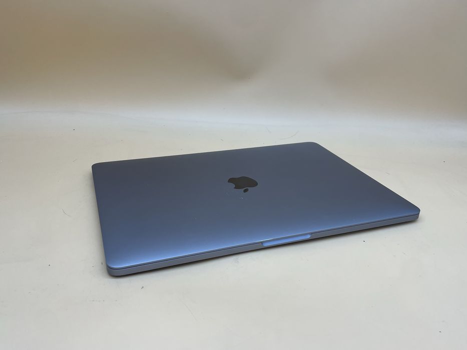 Macbook pro 2017 256 gb ssd i5 хороший стан
