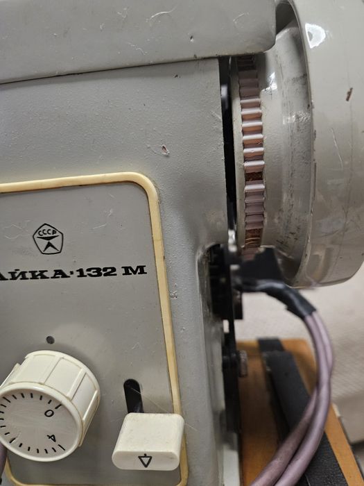 Швейна машина Чайка