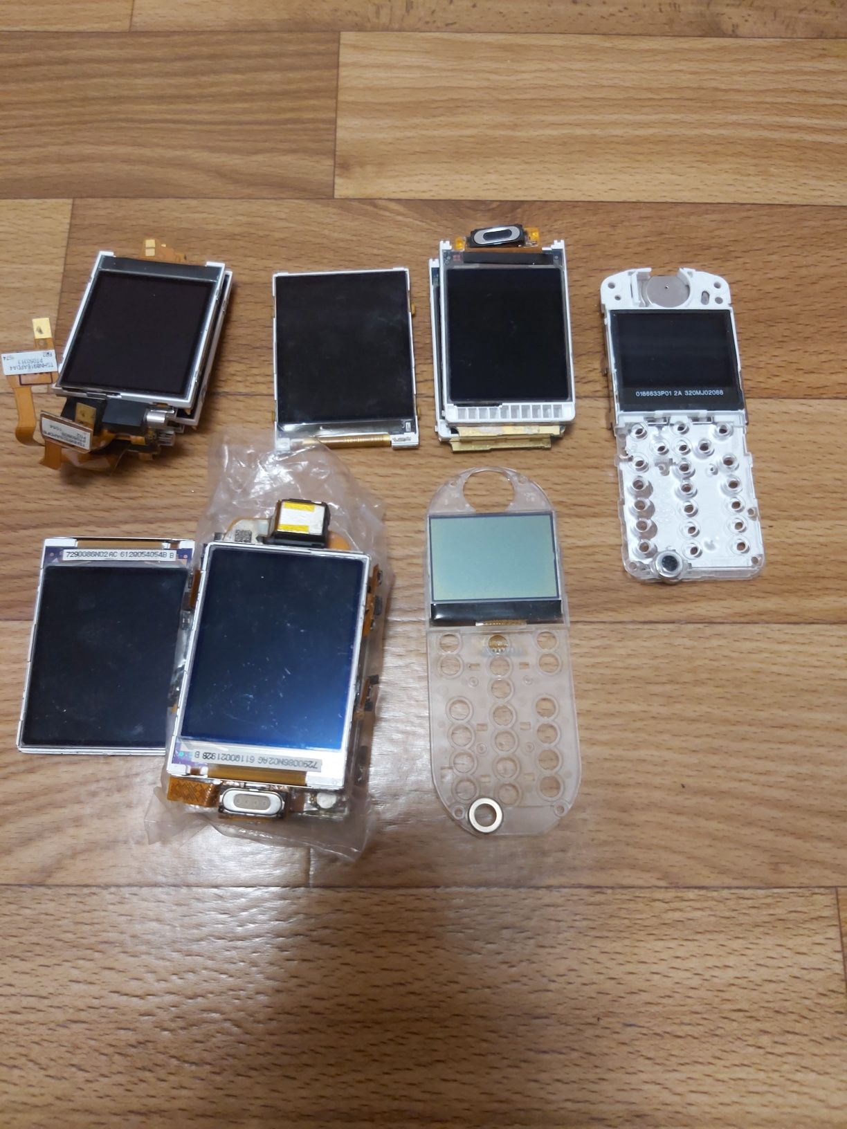 Лот Дисплей Samsung, Sony Ericsson, LG, fly, Siemens, Motorola, Nokia.