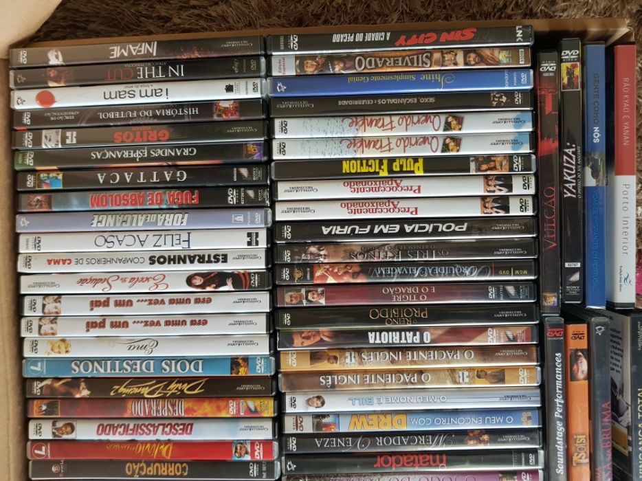 DVDs - Filmes vários - também vendo unidade