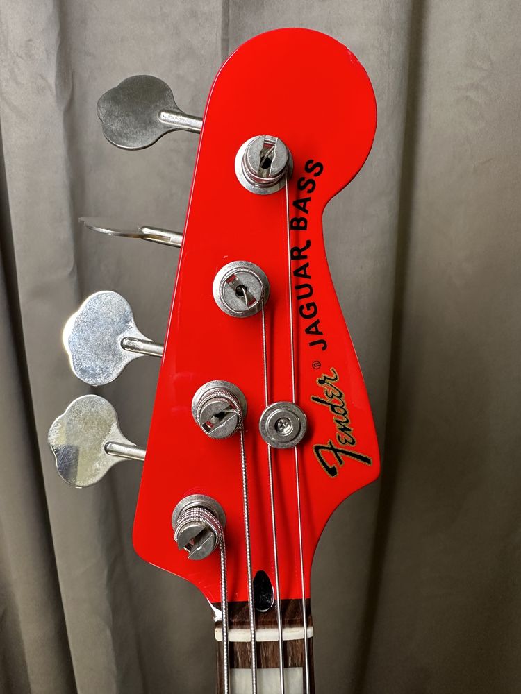 Fender Jaguar Bass Deluxe Japan 2006
