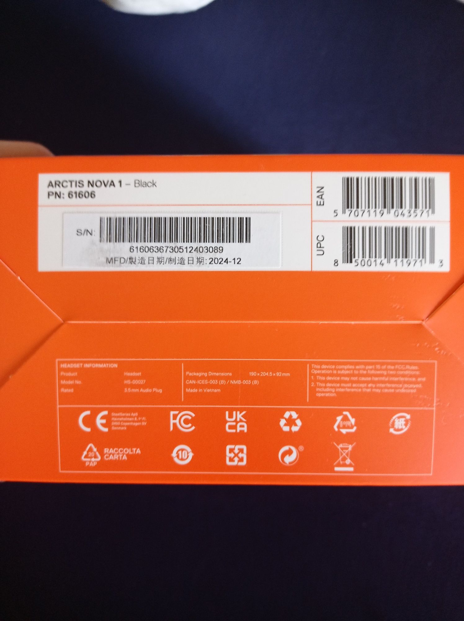 Słuchawki Steelseries Arctis Nova 1