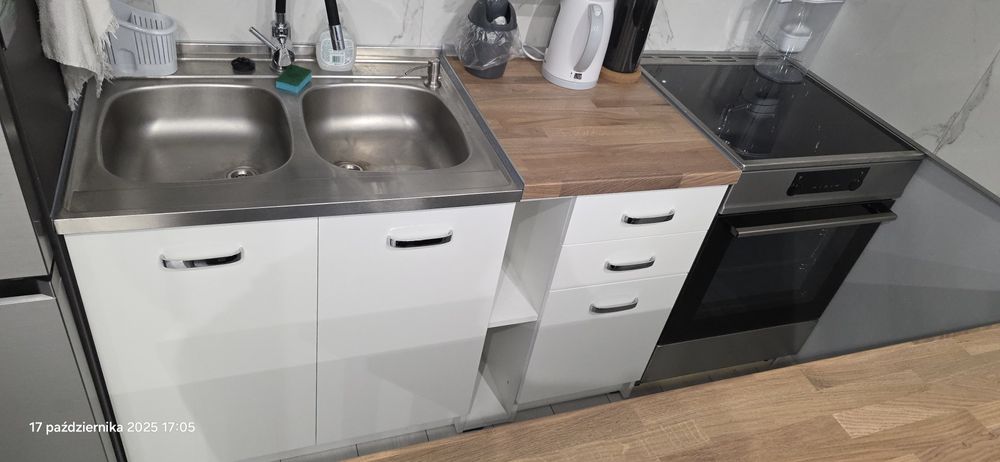 Zestaw mebli kuchennych bialy połysk 240cm